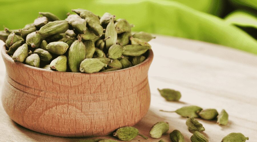 how to use green cardamom